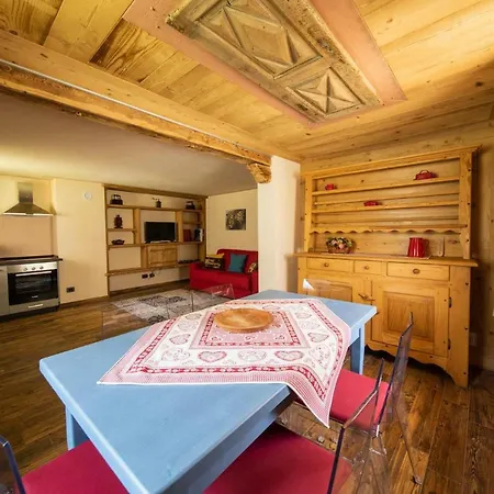 Petit Haury - Alloggi Ad Uso Turistico Vda N 0039 E N 0040 -