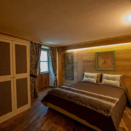 Petit Haury - Alloggi Ad Uso Turistico Vda N 0039 E N 0040 - 別荘